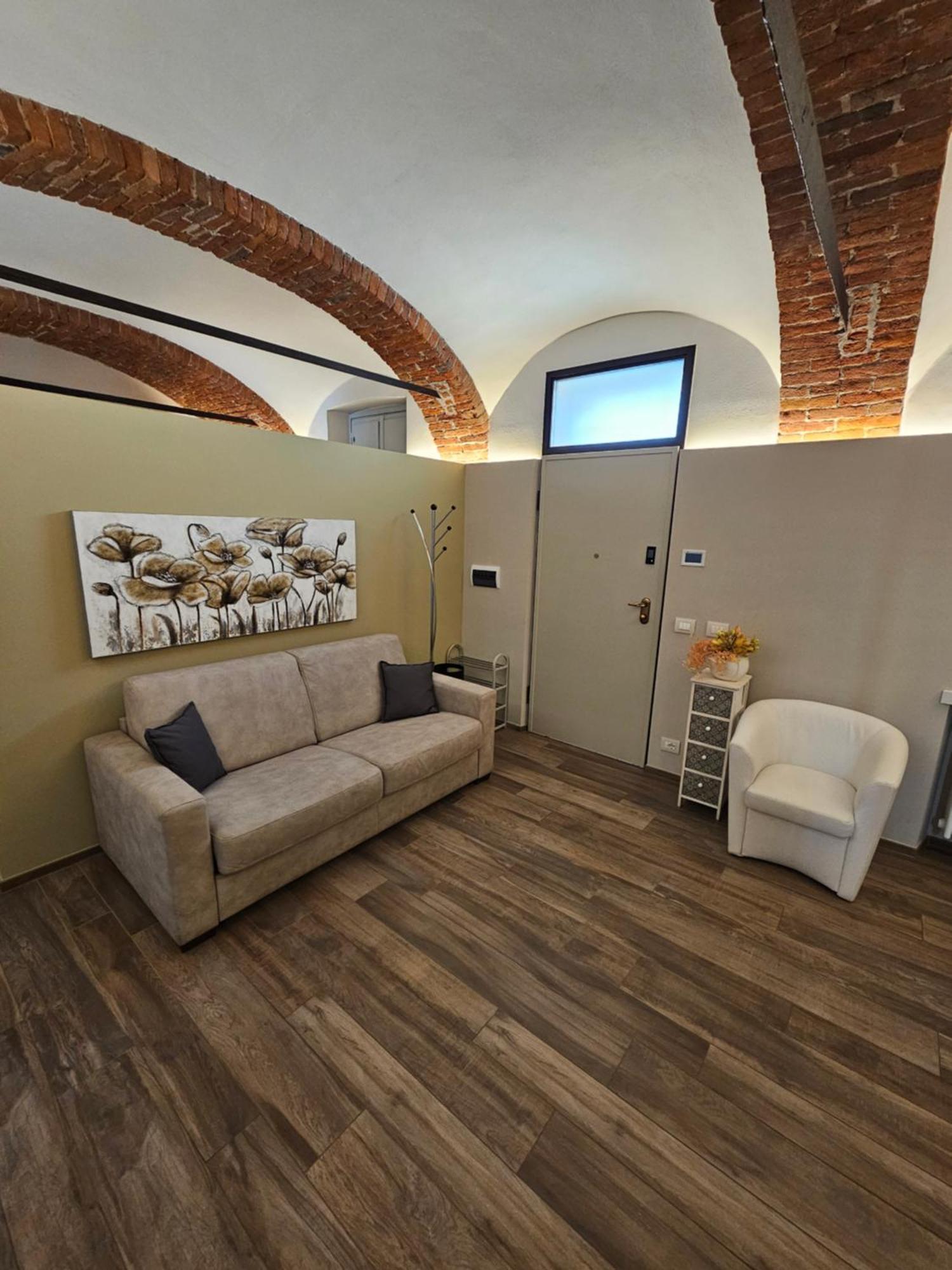 Apartmán Bilocale In Centro Storico! Alba  Exteriér fotografie