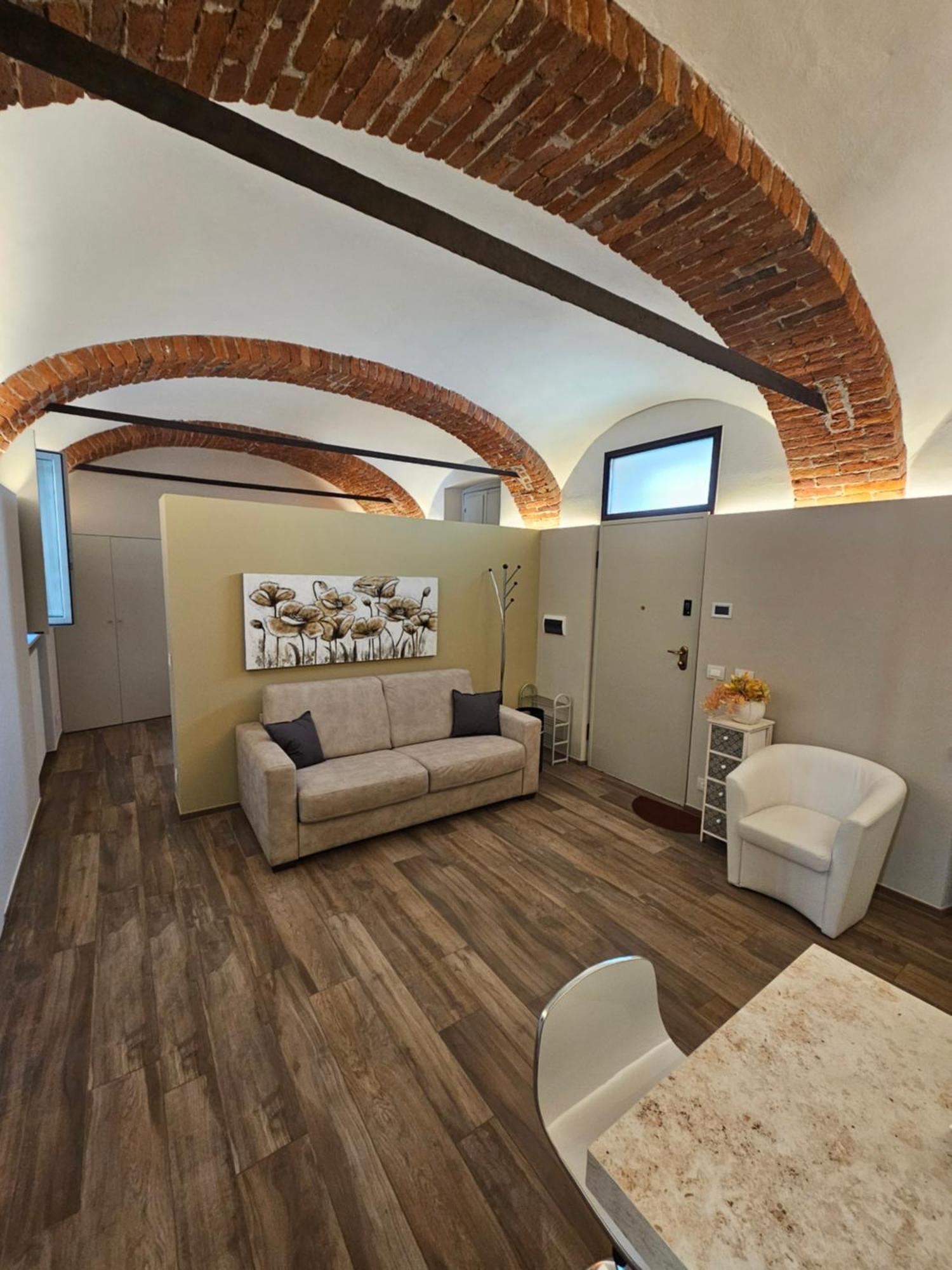 Apartmán Bilocale In Centro Storico! Alba  Exteriér fotografie