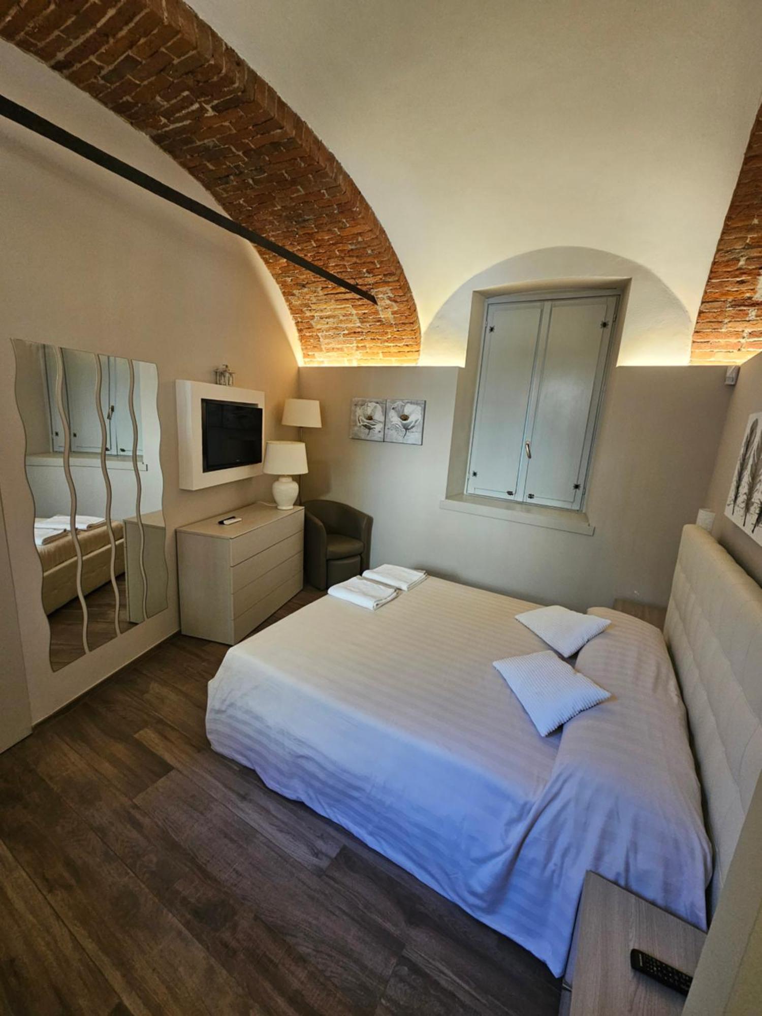 Apartmán Bilocale In Centro Storico! Alba  Exteriér fotografie